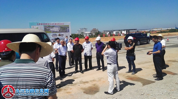 市委书记杨伟东调研九景衢铁路都昌站建设.jpg